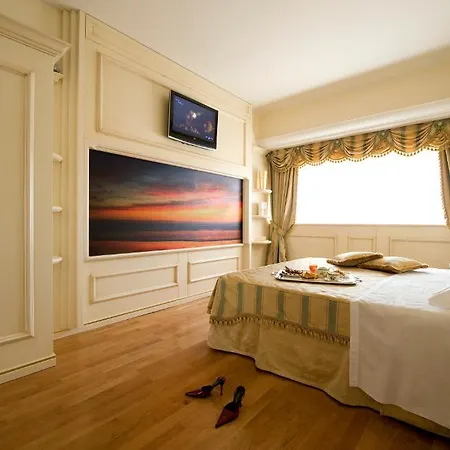 Miramare Szálloda 3*